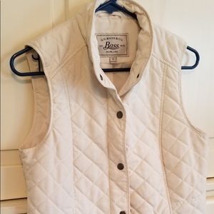 Bass Quilted Snap Up Vest with Pockets